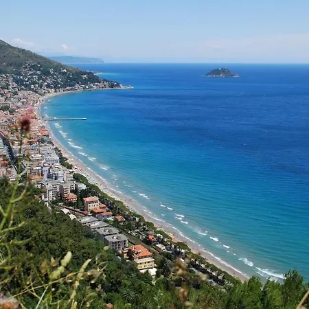 550 Metri Dal Mare Relax Vicini A Tutto Apartment Albenga